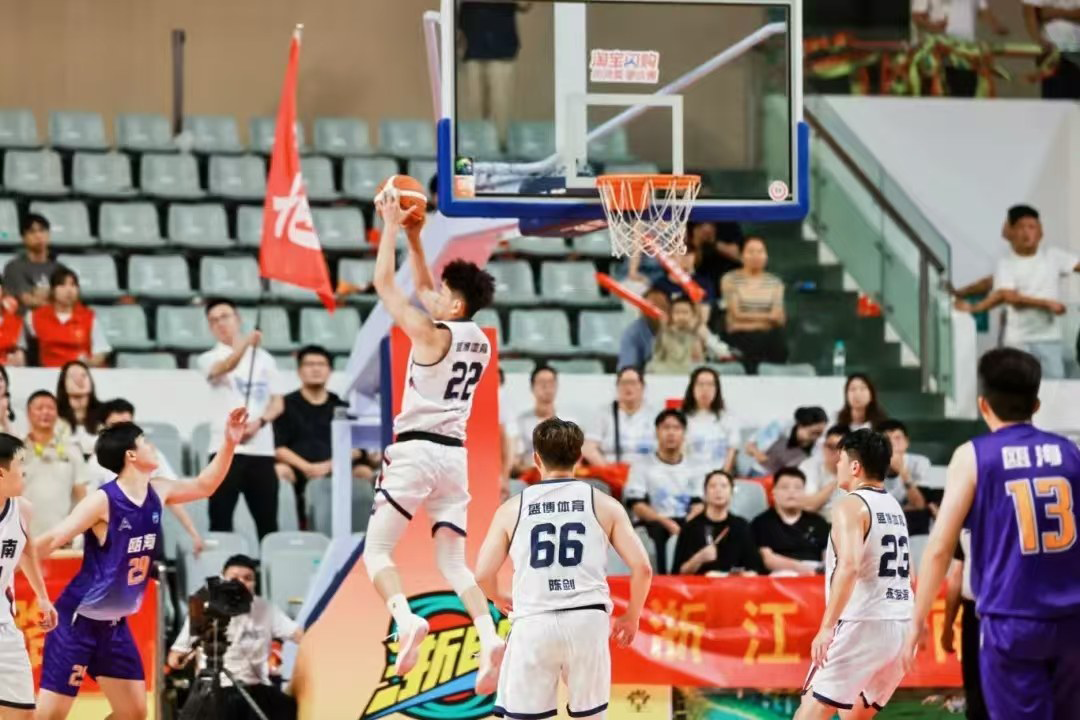 浙江队训练开放日，清晨内部沟通引欢呼，法国杯在即，高层口径保持一致(法国足球青训)